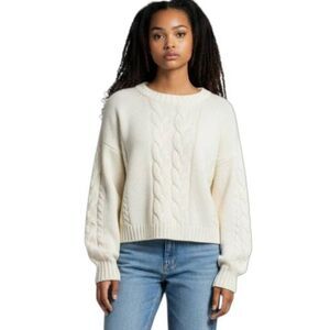 CHARLOTTE RUSSE CREAM/OFF WHITE  SWEATER SZ.XL EUC.